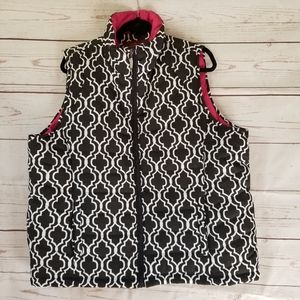 NWOT Pattern Black Decor Puffer Vest